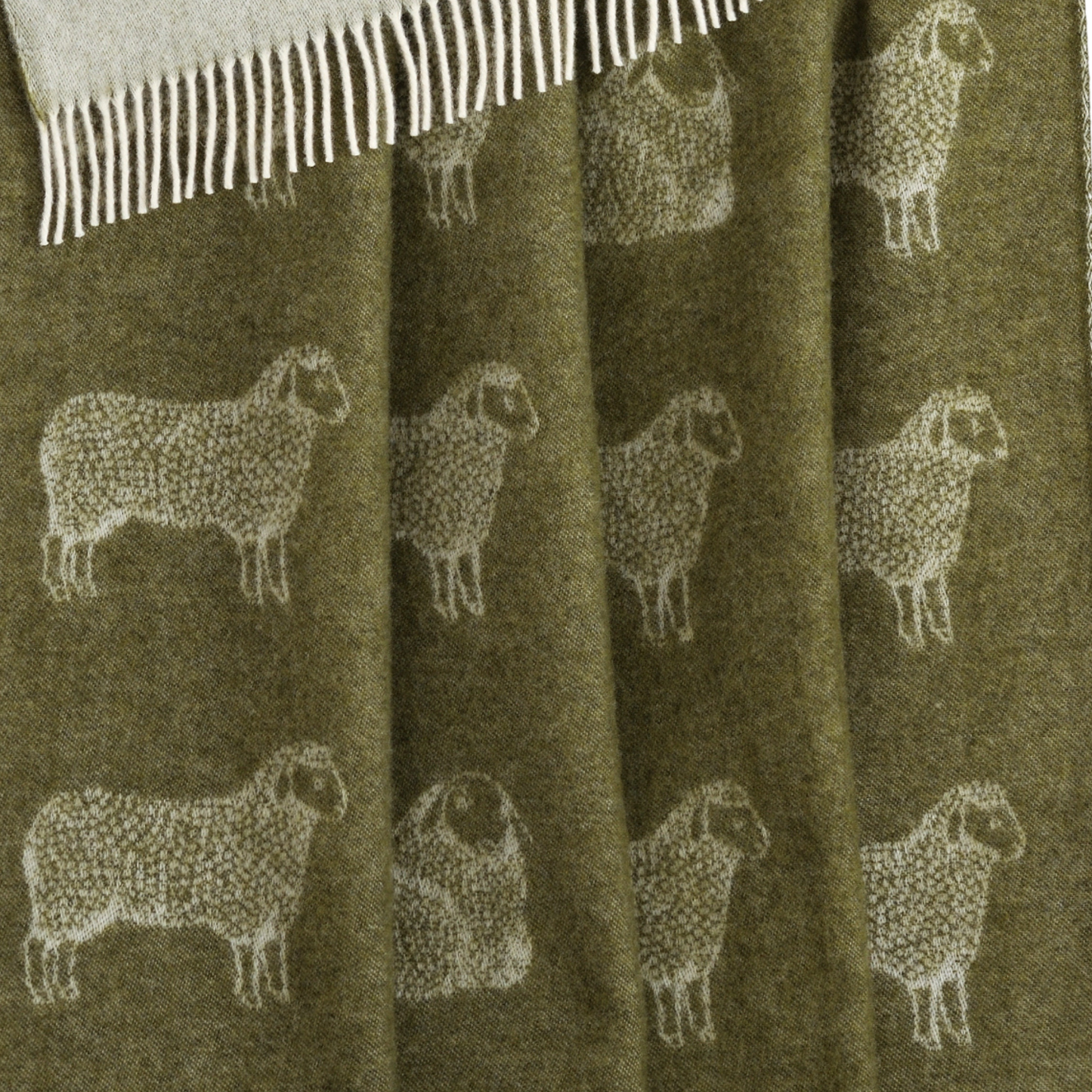 Countryside Sheep Throw