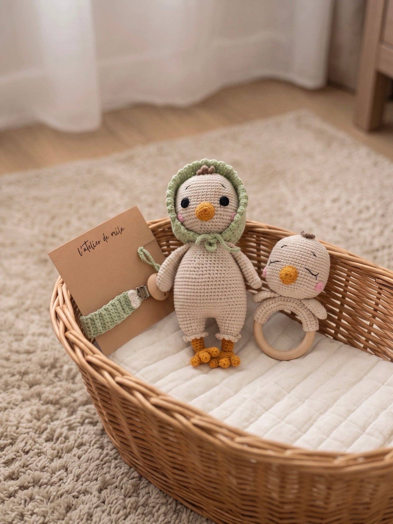 Pistache the Chick Gift Set