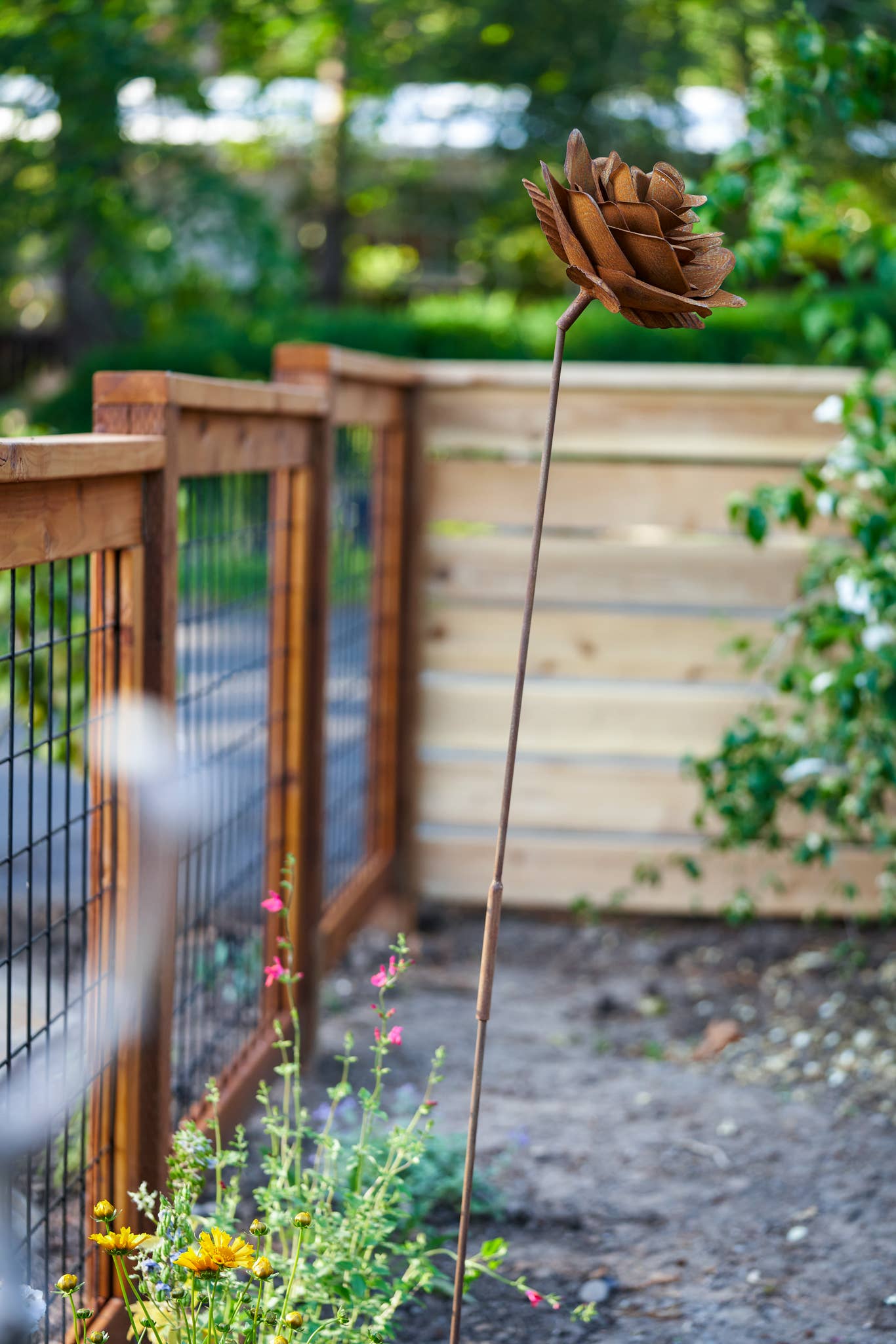 Trillow Flower Stake