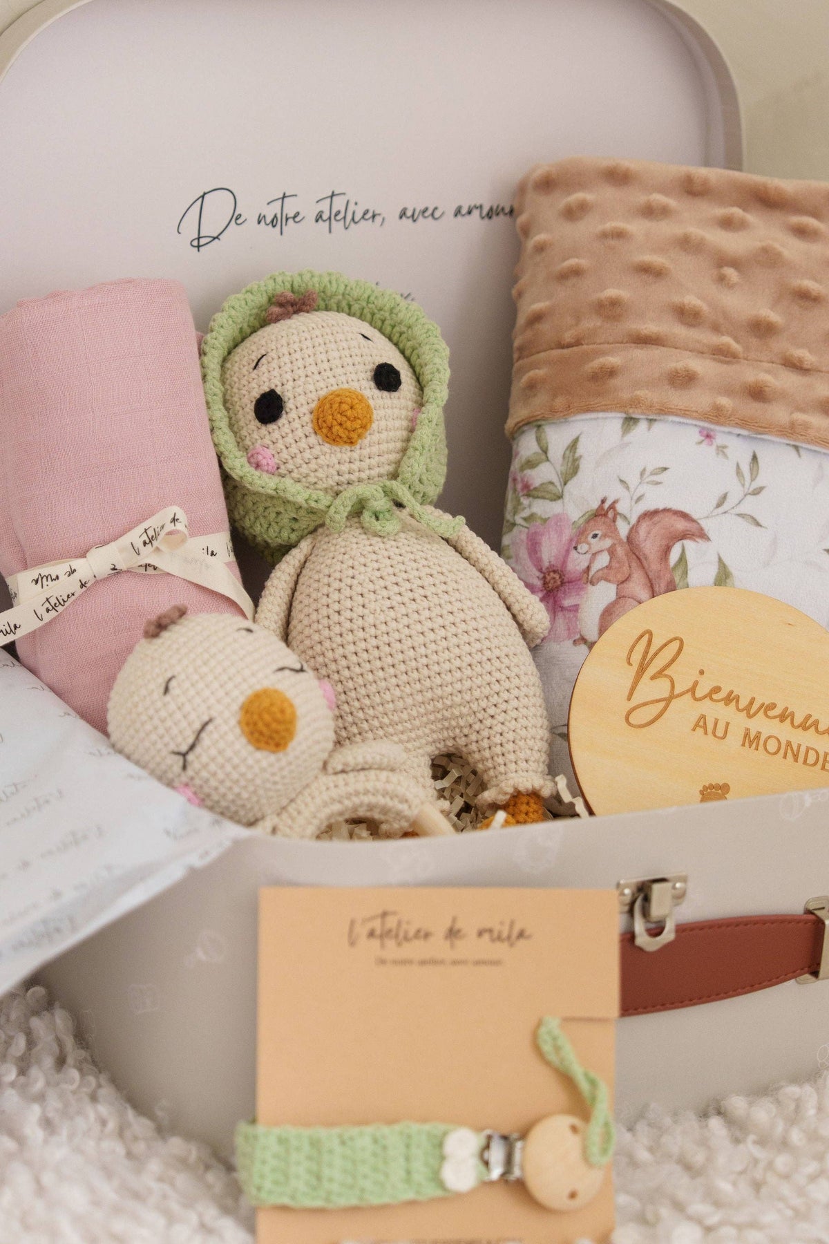 Pistache the Chick Gift Set