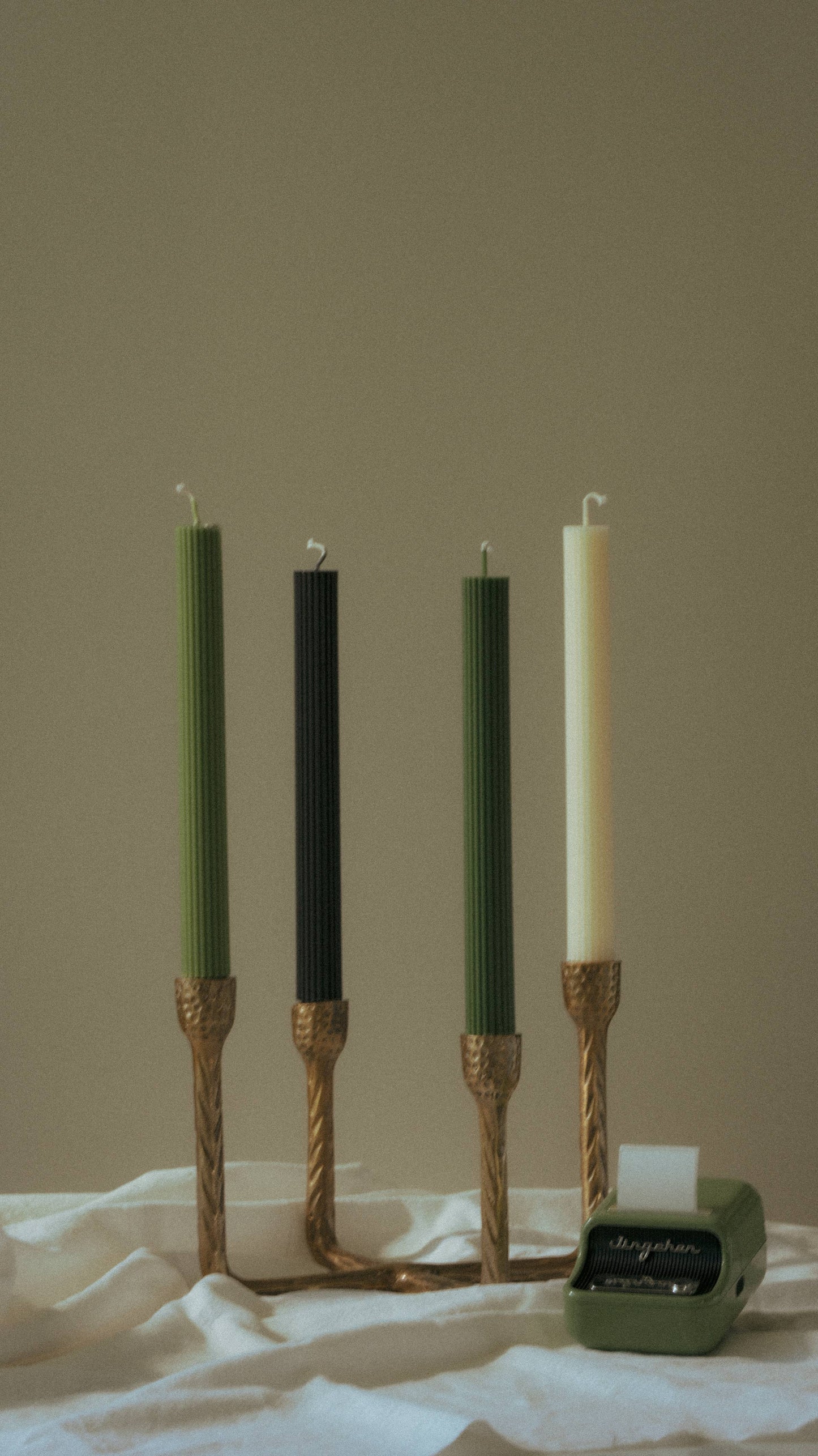 Beeswax & Soy Wax Ribbed Thick Taper: Olive Green
