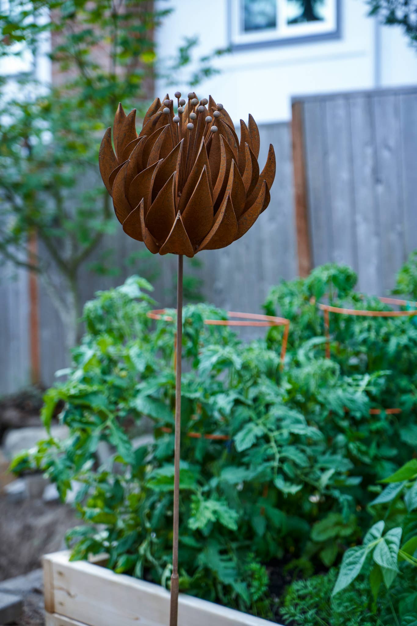 Zenia Flower Stake