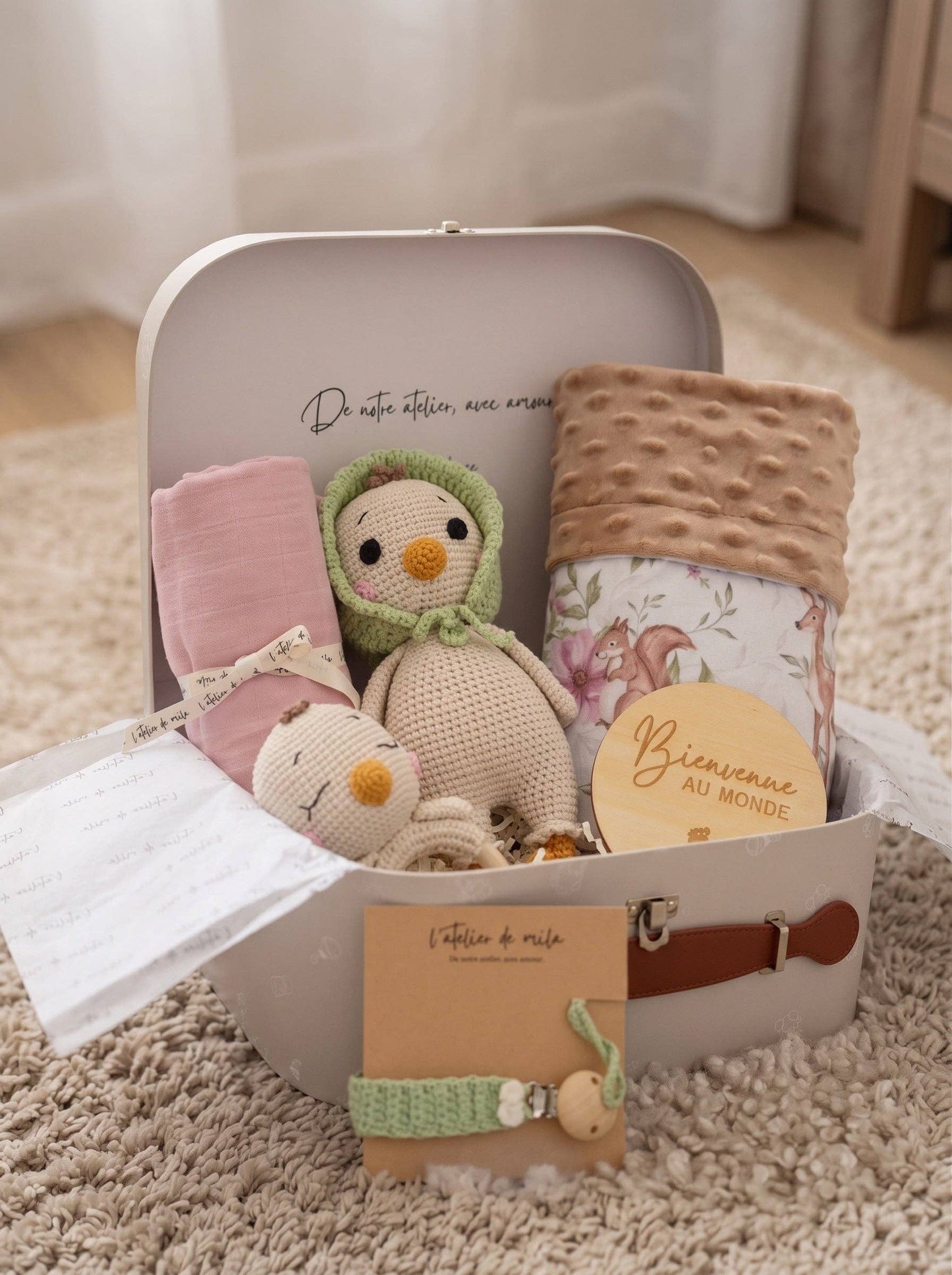 Pistache the Chick Gift Set