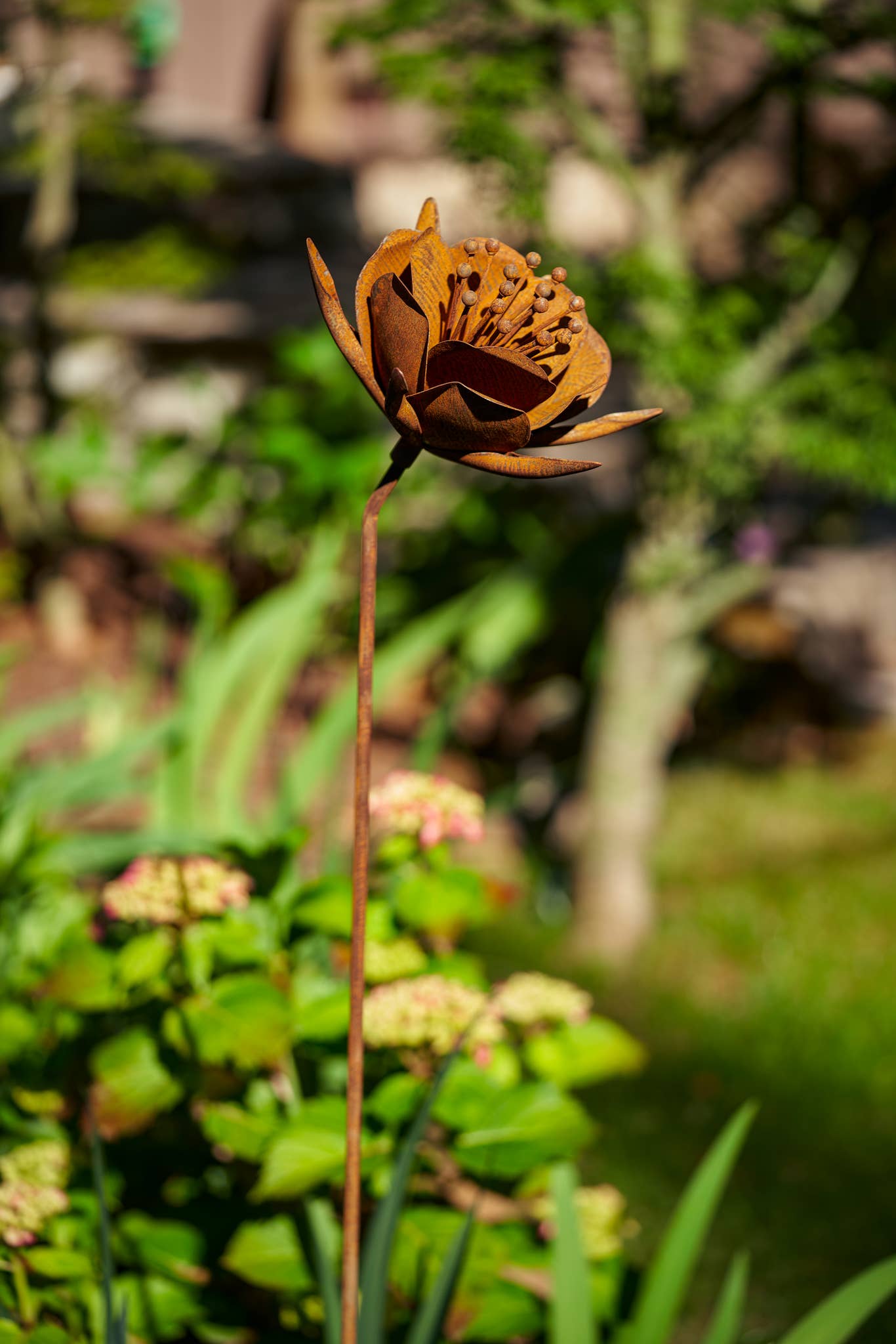 Mezzy Flower Stake