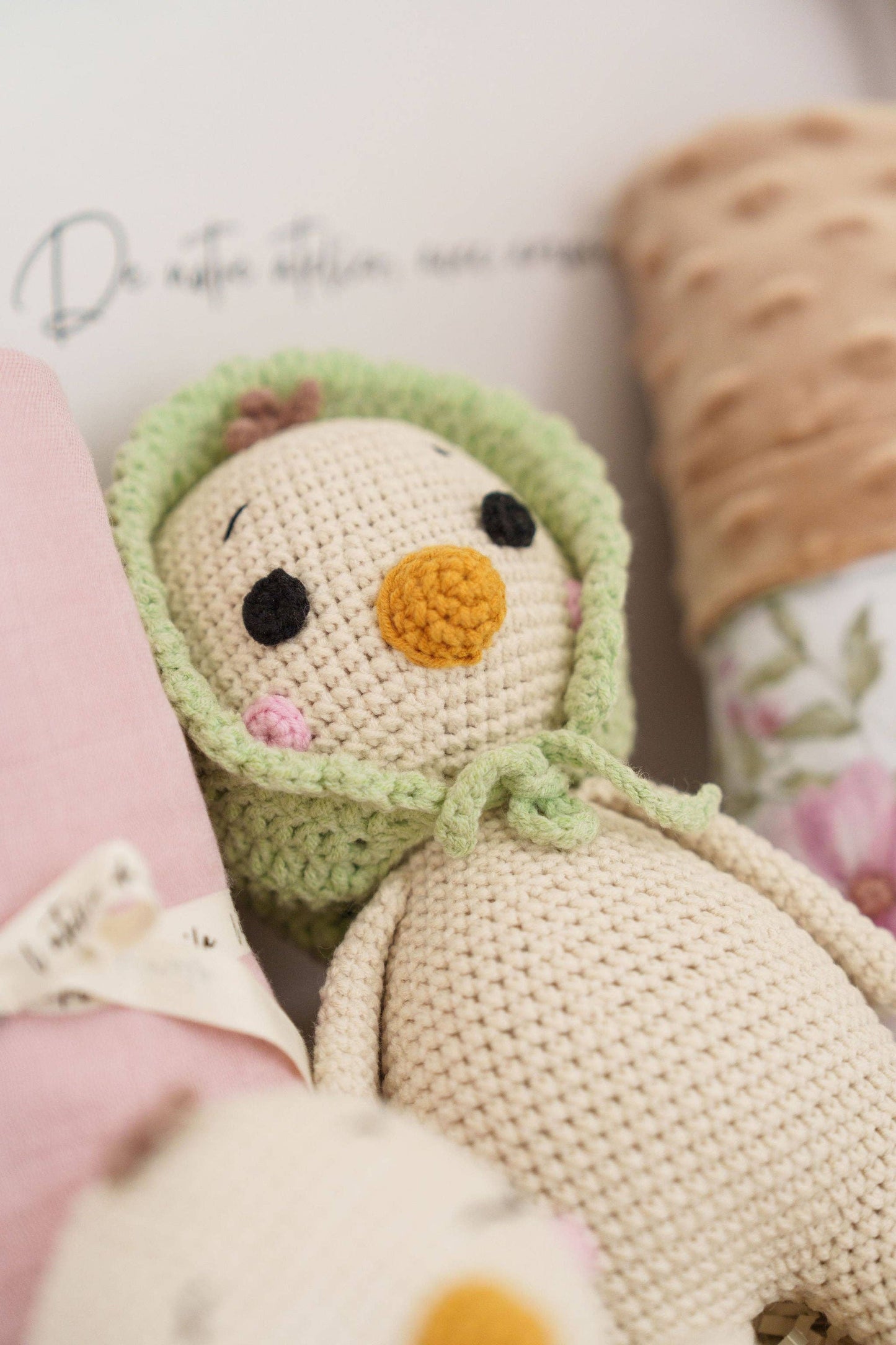 Pistache the Chick Gift Set