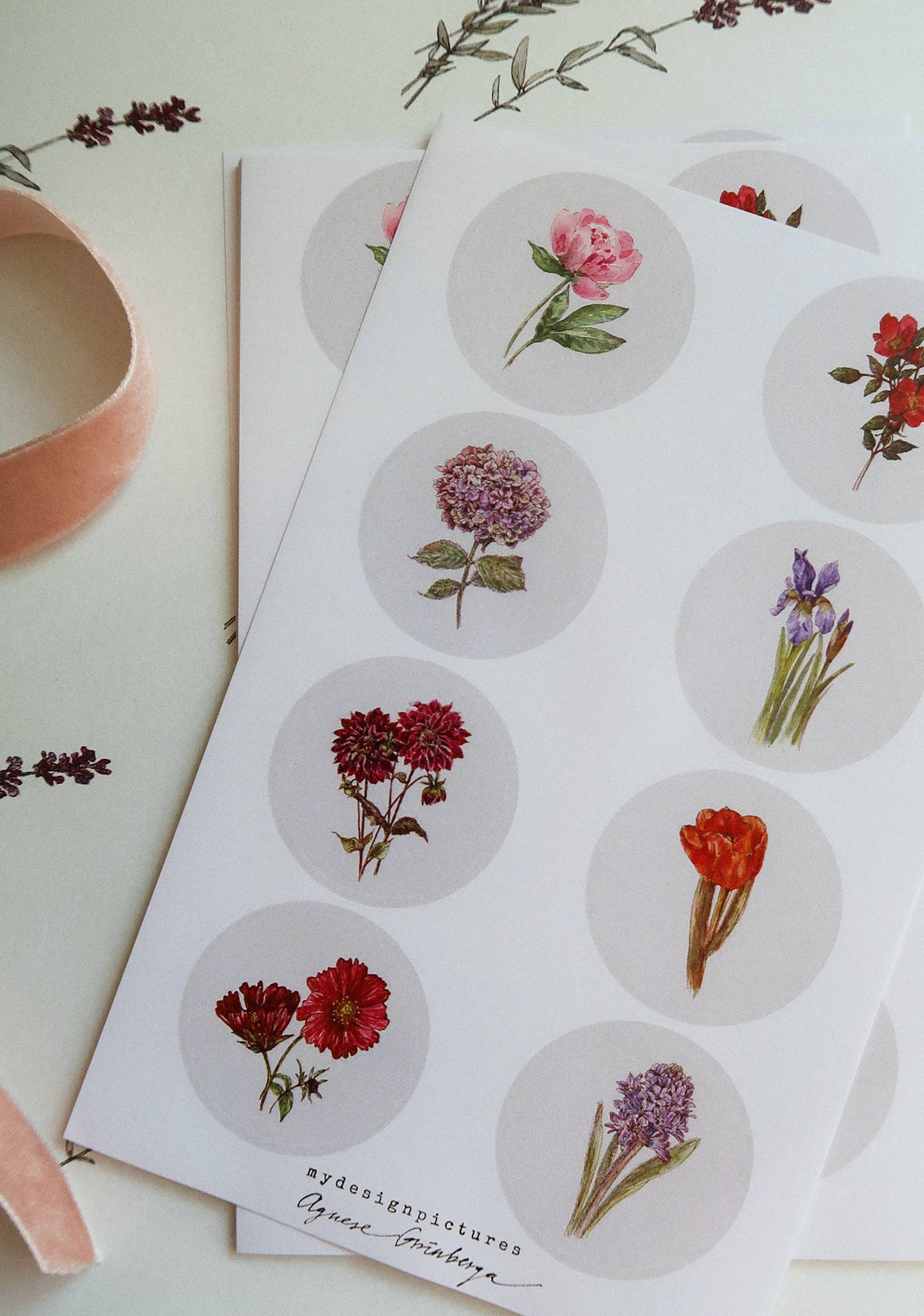 8 Flowers Sticker Set
