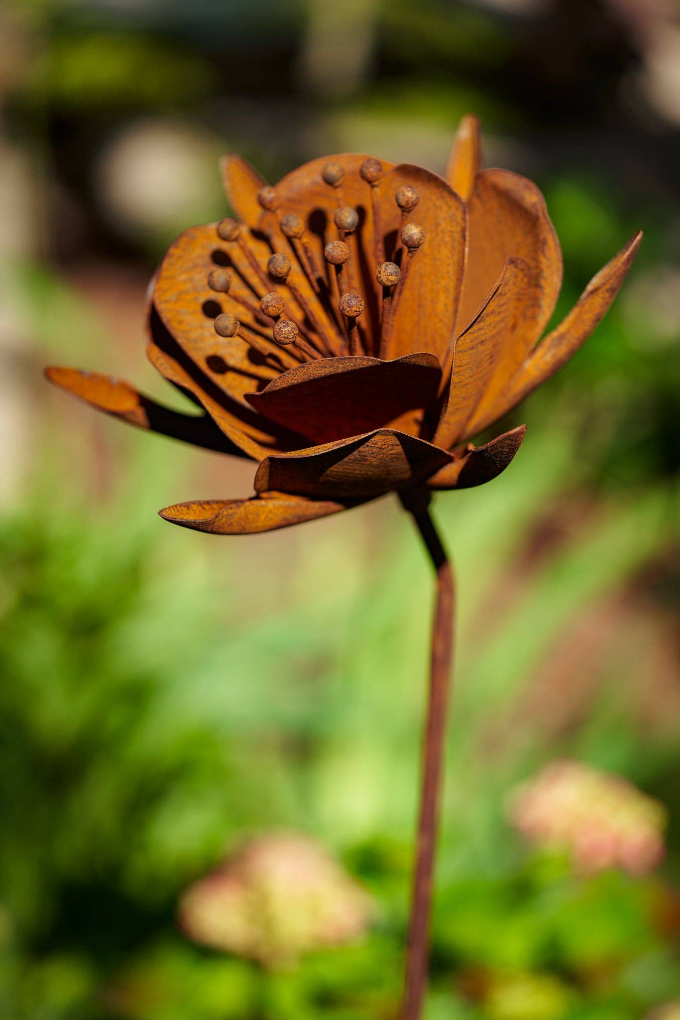 Mezzy Flower Stake