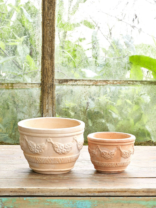Gerda Terracotta Pot
